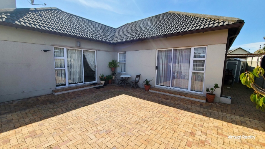 3 Bedroom Property for Sale in Sonkring Western Cape